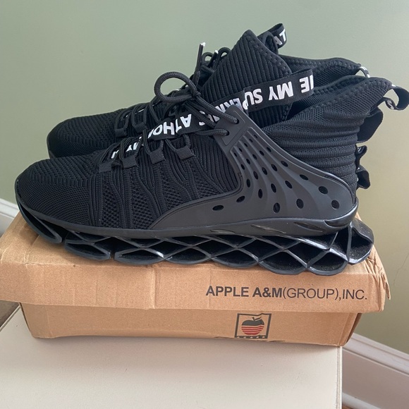 Men’s Sneakers - Picture 1 of 5